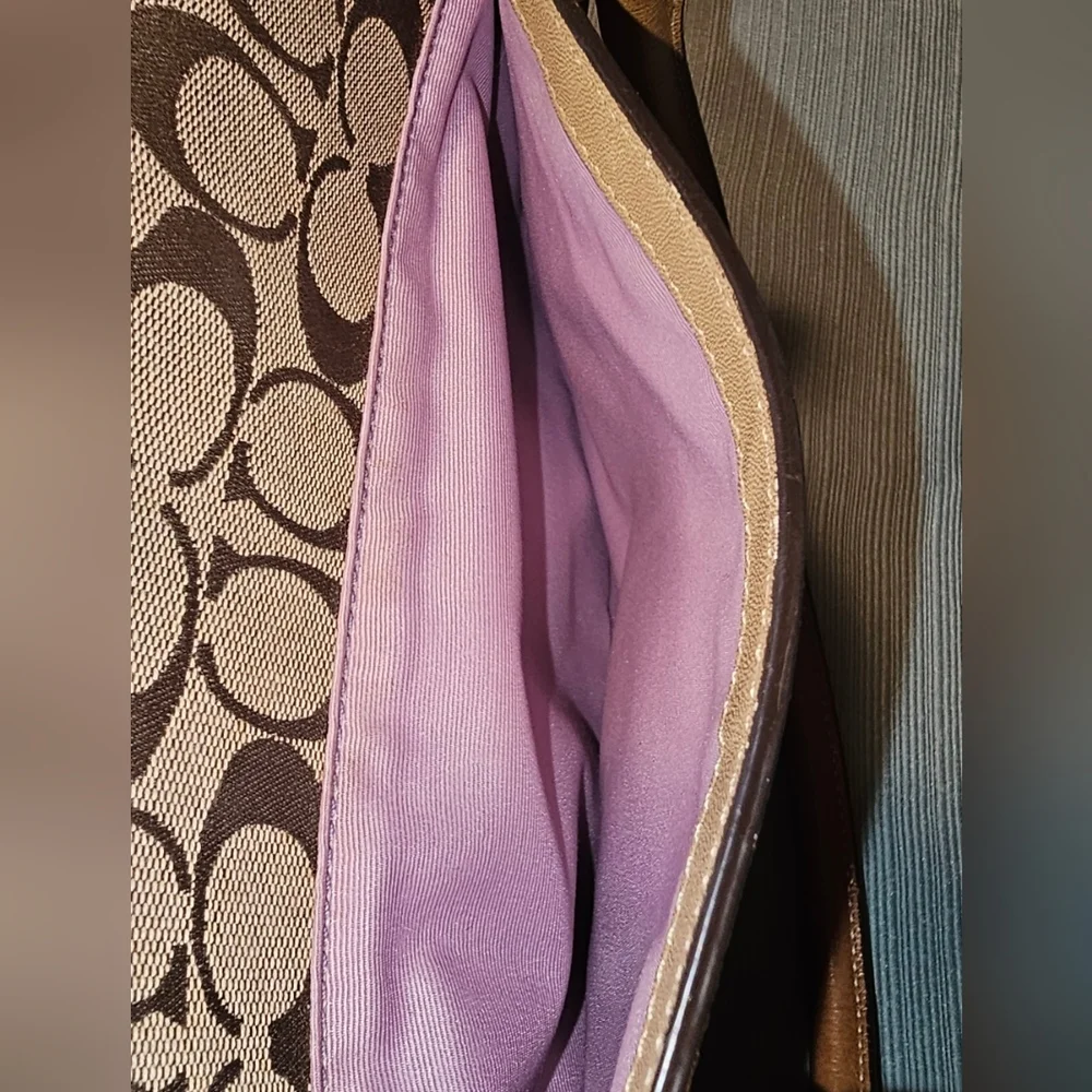 Coach Brown and Tan Signature Handbag - Picture 8 of 11